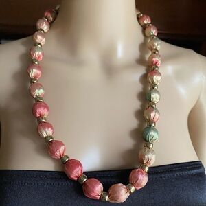 𝅺HANDCRAFTED fabric covered beaded necklace